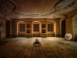 Abandoned Royal Residence Escape