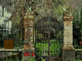Forgotten Garden Escape